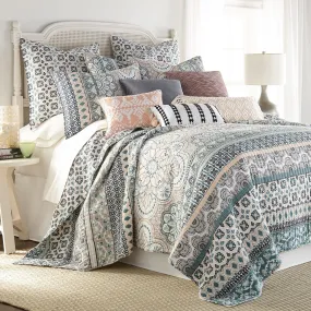 Addie Quilt Set