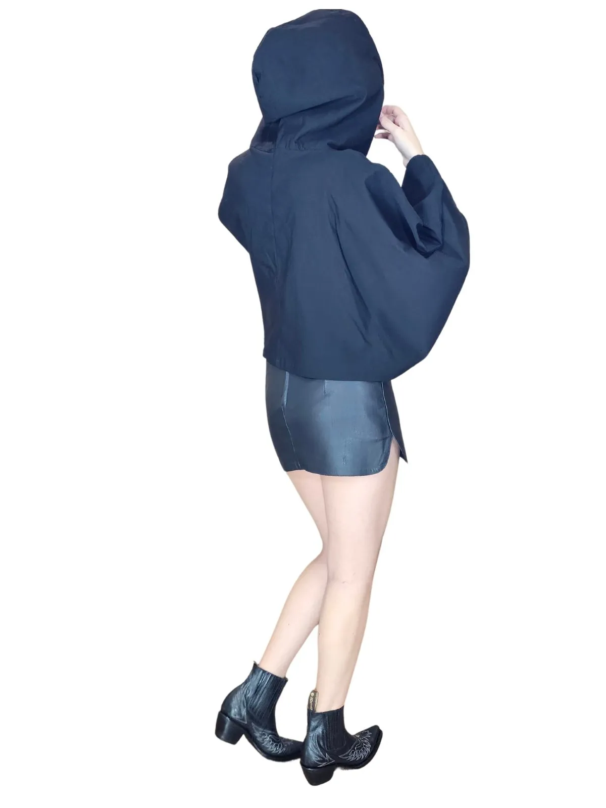Black Oversized Cropped Hoodie – Stretchy, Cozy & Effortlessly Stylish