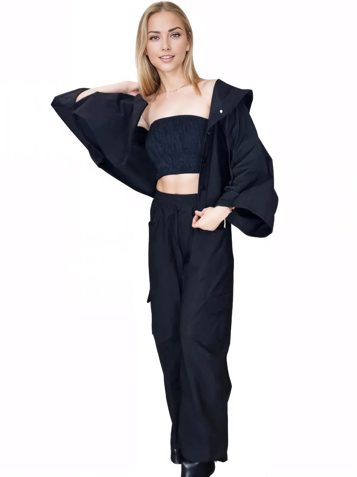 Black Oversized Cropped Hoodie – Stretchy, Cozy & Effortlessly Stylish