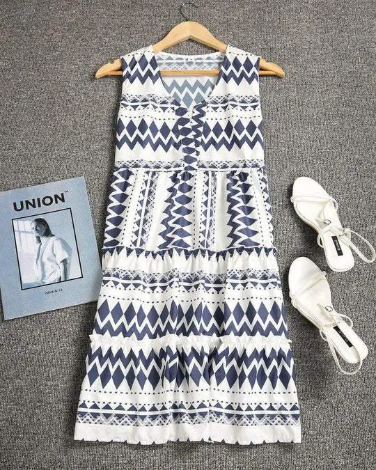 Casual Tribal Print White and Navy Tiered Dress