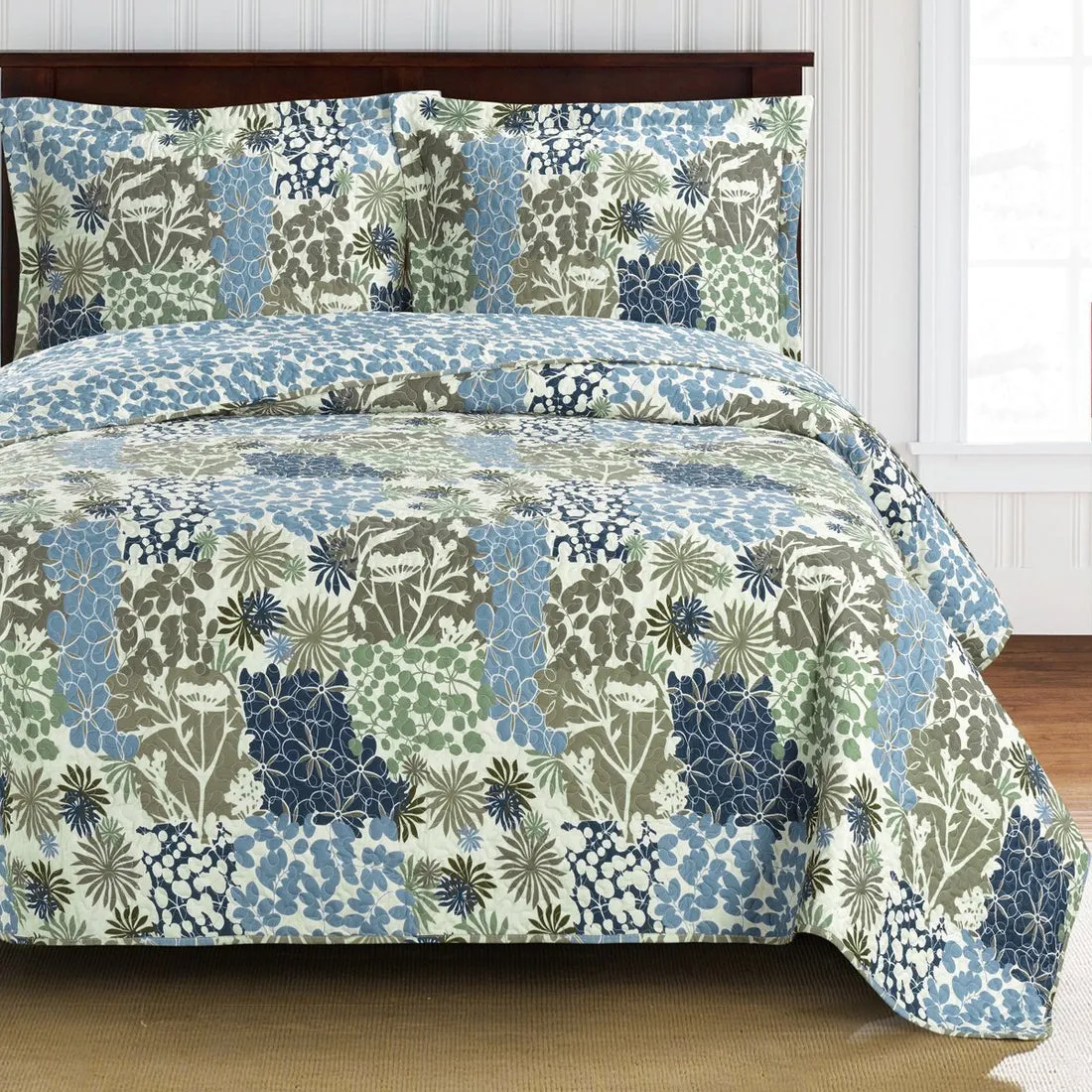 Elena Green Forest Quilt Bedding Oversized Reversible Quilt Set
