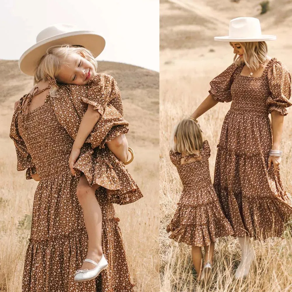 Family Matching Dress Square Neck Collar Bell Sleeve Floral Party Dress for Mother Daughter