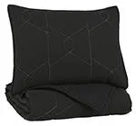 Meliora Black/White/Gray Twin Quilt Set