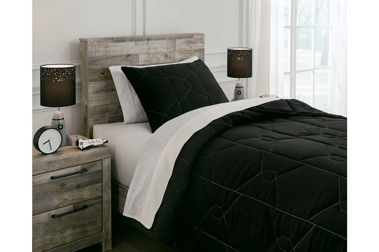 Meliora Black/White/Gray Twin Quilt Set