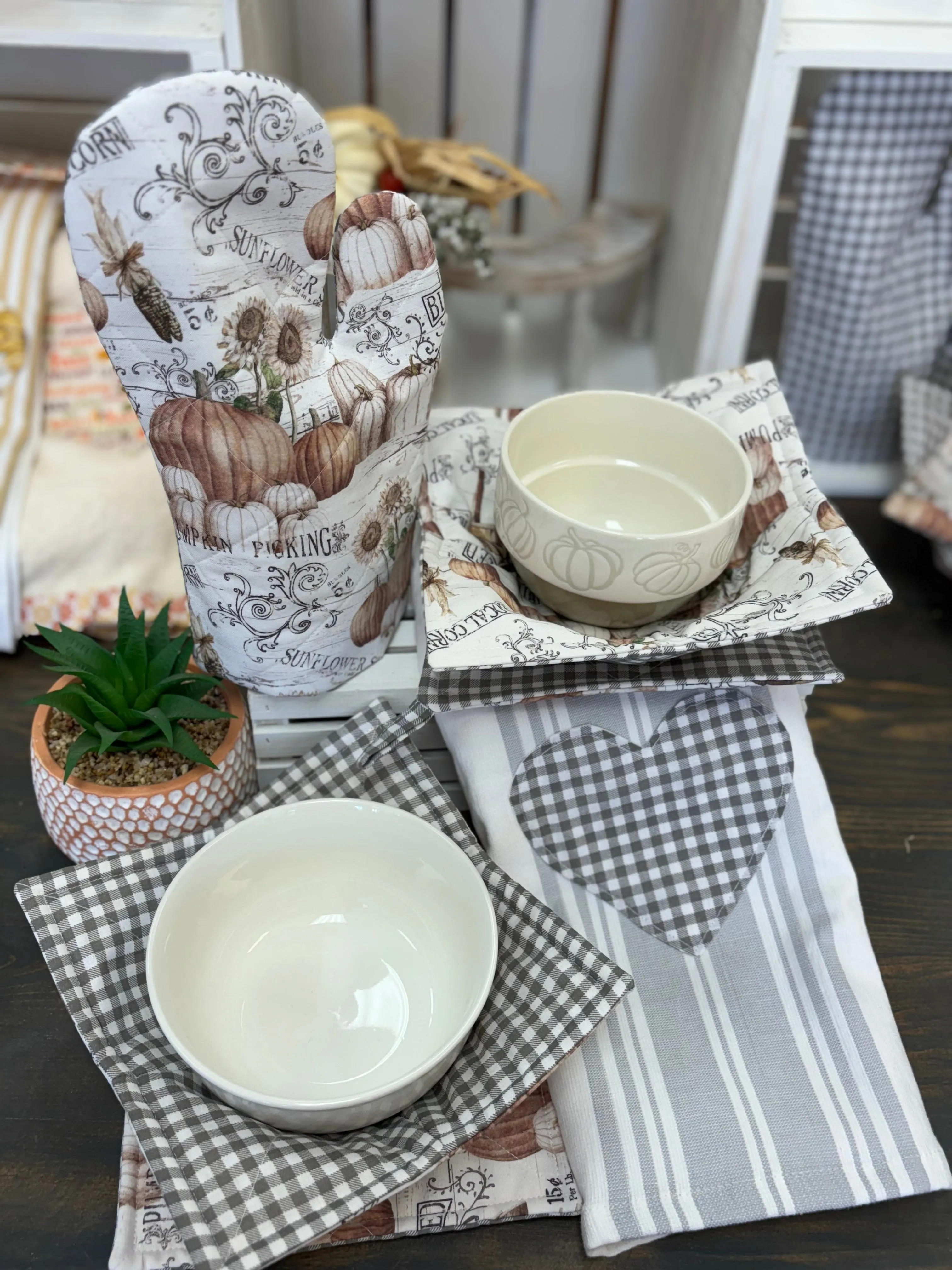 Pumpkin Plaid 4pc Kitchen Set with Oven Mitt