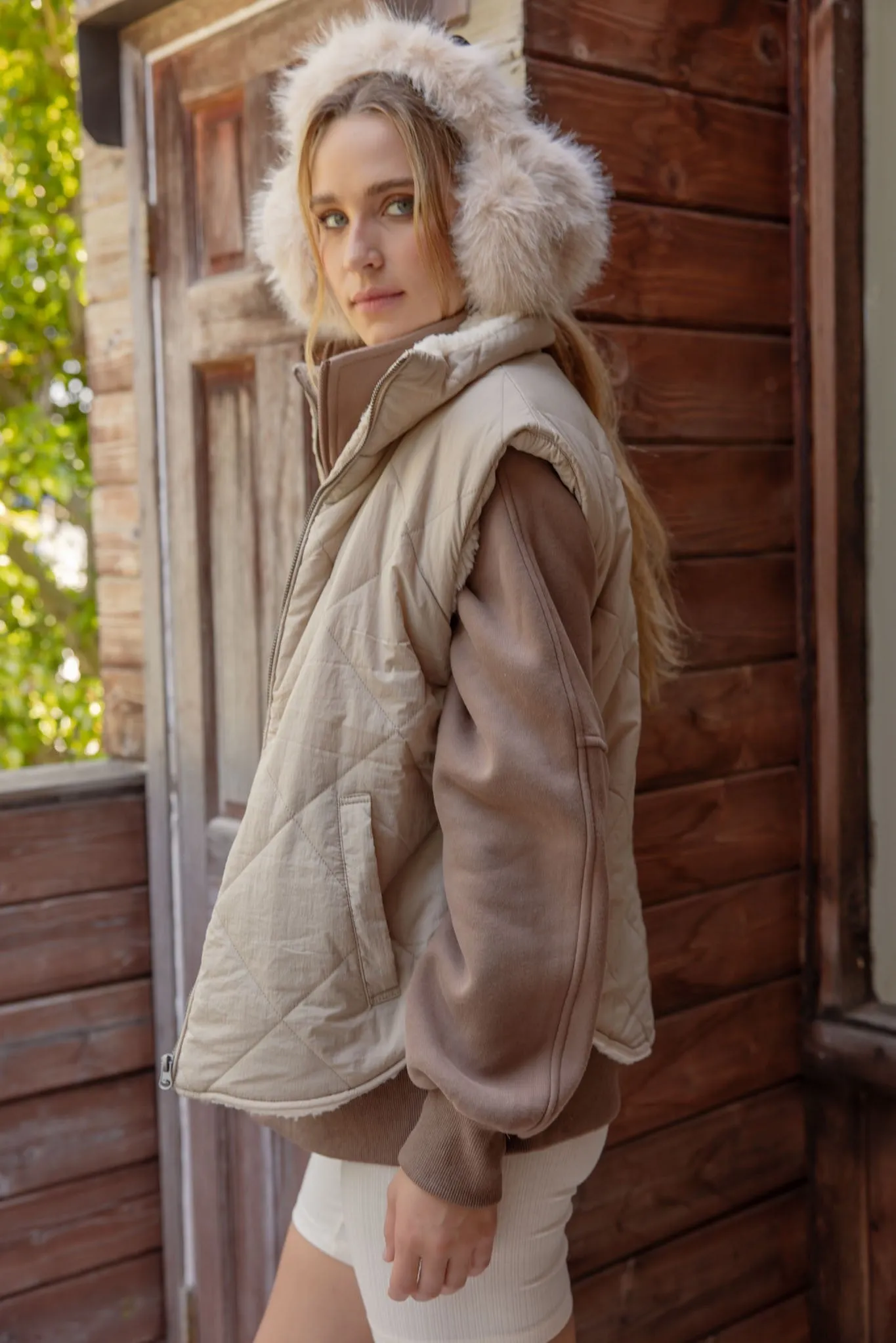 Quilted Collared Fleece Lined Zip Up Vest - small remaining