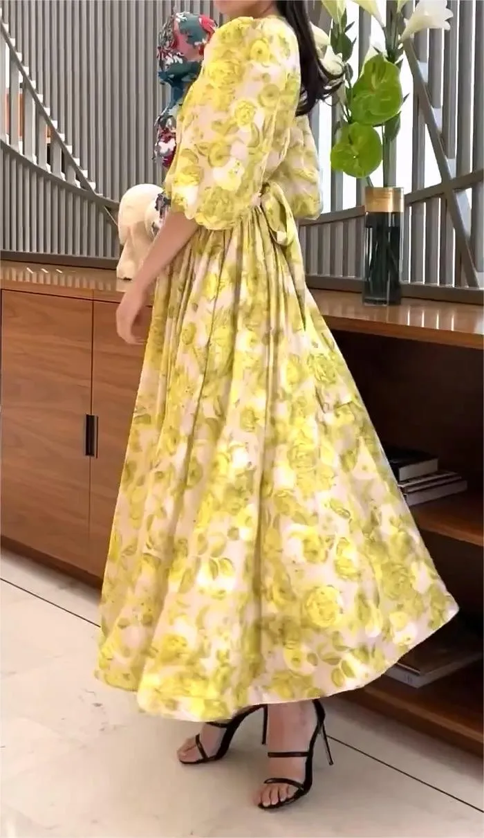 Rose Print V-neck Maxi Dress