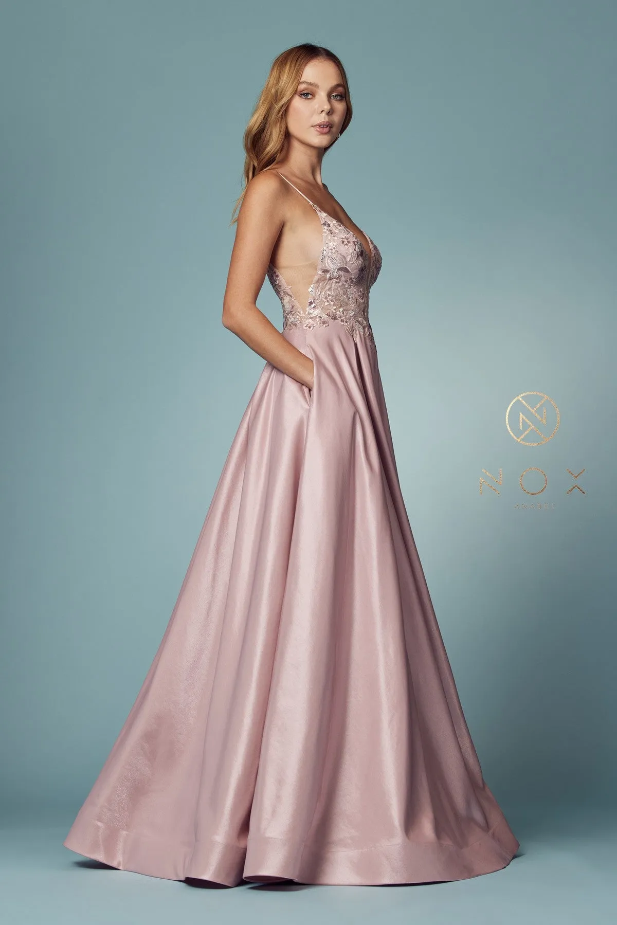 Sleeveless Iridescent A-line Gown_E1004