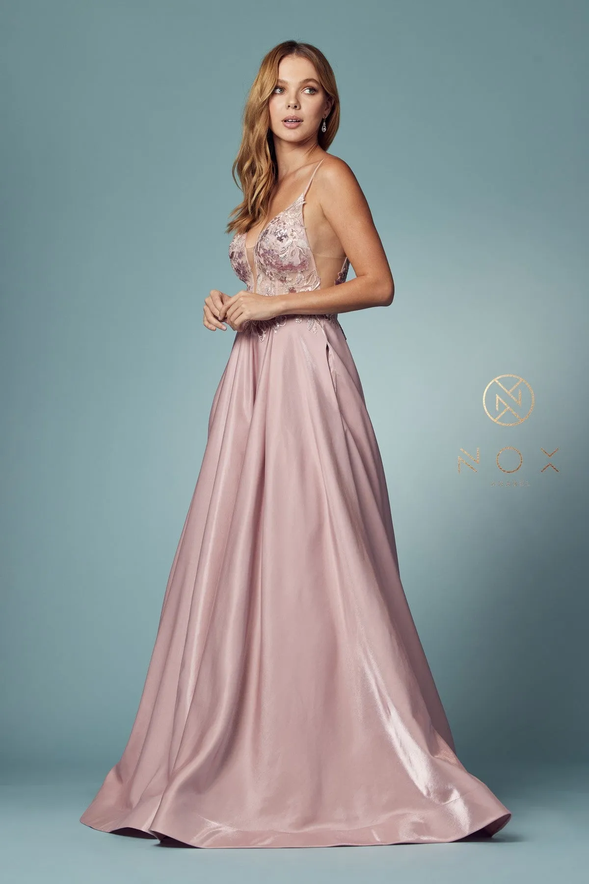 Sleeveless Iridescent A-line Gown_E1004