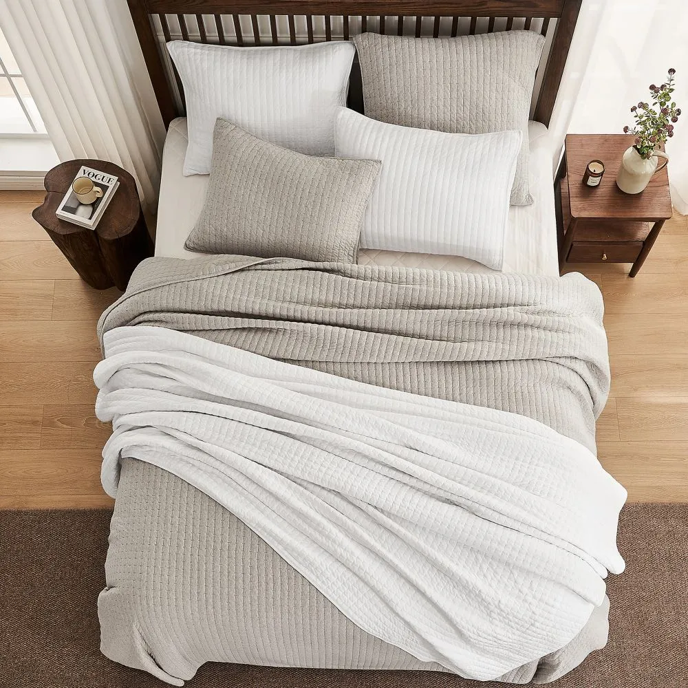 Wonderful 100% Cotton Jersey Detailed Channel Stitch All-Season 3-Piece Reversible Quilt Set